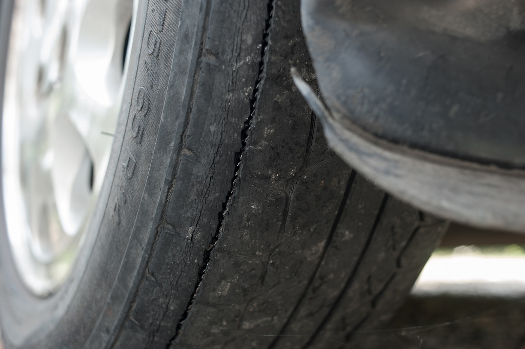 Safety Belts and Unsafe Vehicles Checkpoints